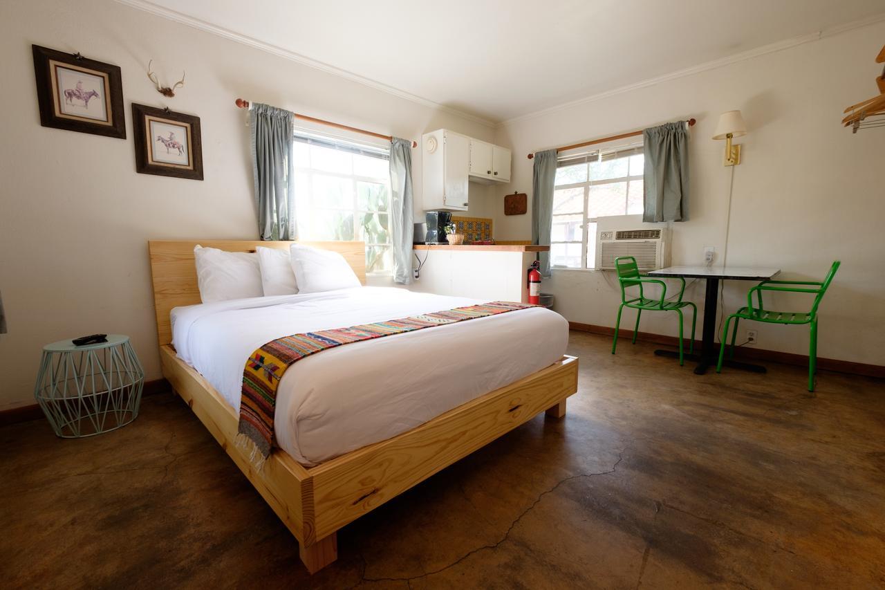 Antelope Lodge Alpine Esterno foto